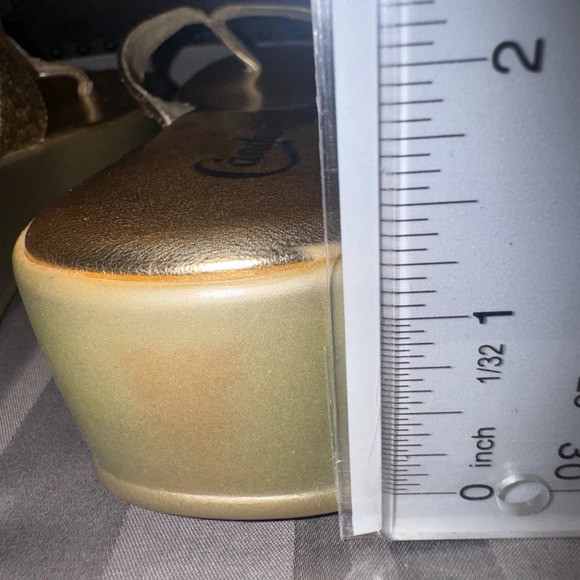 Candies Gold shimmer wedge sandles, size 10 med - Picture 9 of 10